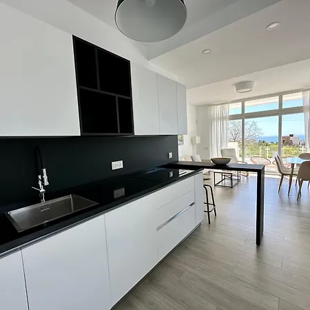 Capistrano Blue Villa *